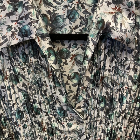 Vince Berry Blooms Midi Pleated Shirt Dress Size L - Picture 9 of 11